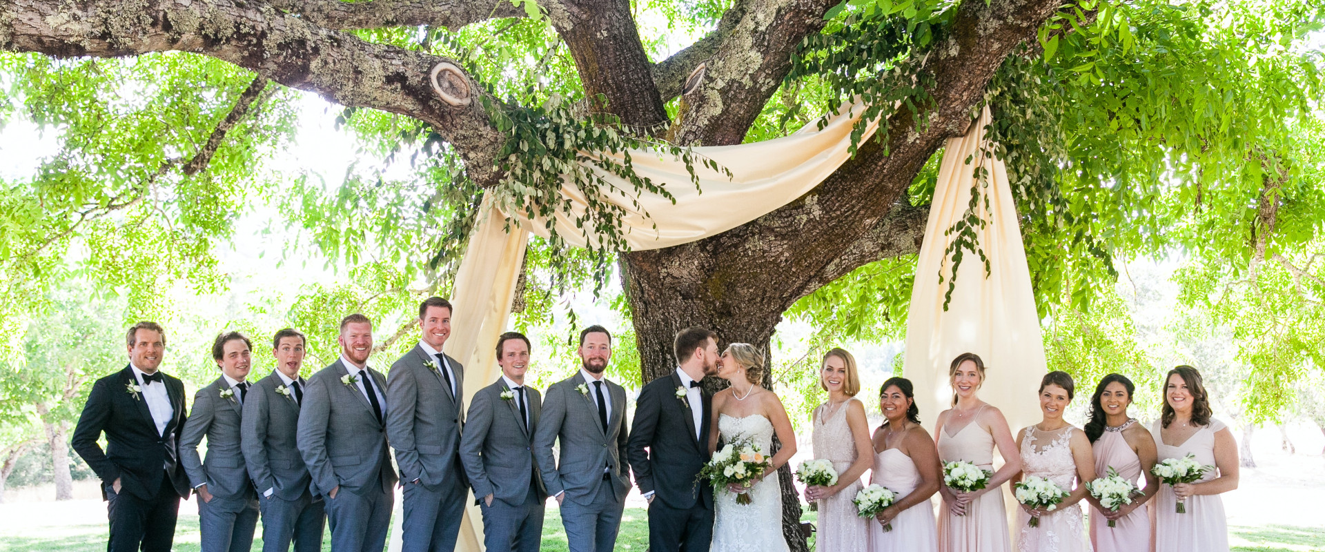 Rustic Chic Style Weddings: A Comprehensive Overview